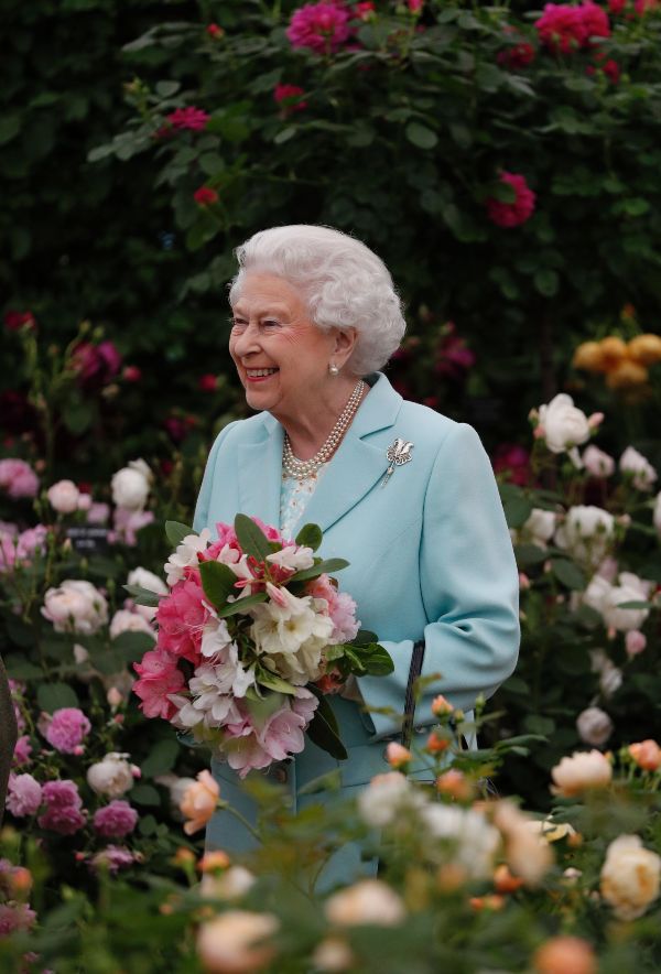 The Sweet Tribute To Queen Elizabeth II In Princess Charlotte Birthday Photo